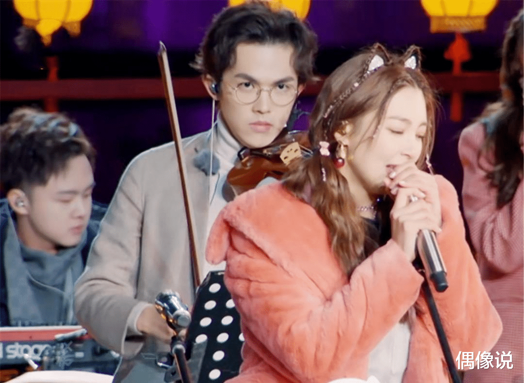 张雨绮|张雨绮男友李柄熹新剧开机，古装扮相英姿飒爽，张雨绮没看错人