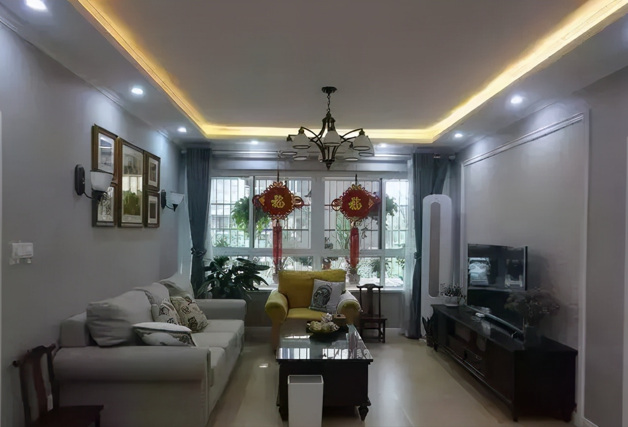 买一楼房子,同事骂我脑子被门“夹”了,完工后天天来找我喝茶