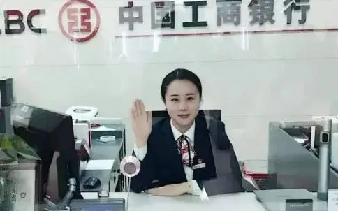 糯妈育儿经|又一铁饭碗开始大量招人，六险二金是标配，但报名的大学生却很少