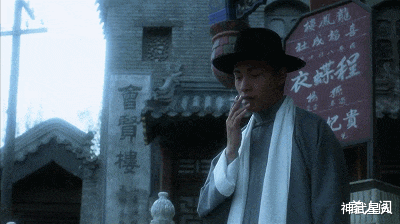 神武星人|“女生被教官惩罚做俯卧撑,网友评论尽显司机风采”,这是身经百战啊哈哈哈