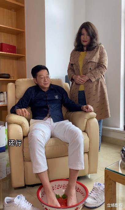 朱一旦|回不去的“劳力士”，枯燥老板“朱一旦”的崩塌史