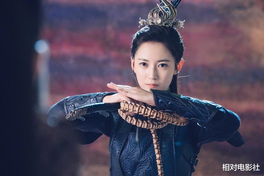 陈钰琪|4部新剧待播！合作李易峰、王一博、胡一天，这位90后小花也该火了