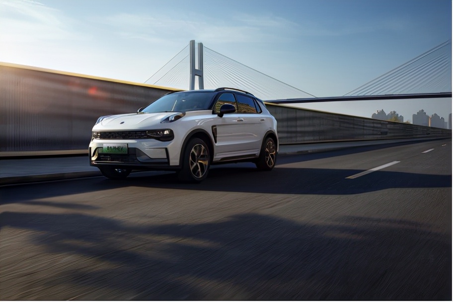 20万买插电混动SUV,这款新车油耗低至1.4L,还获欧标碰撞5星安全