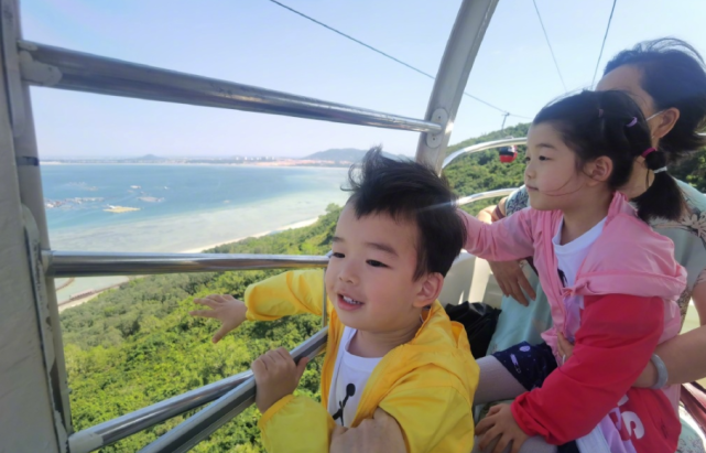 游乐园|王栎鑫回应与吴雅婷离婚争议：共同抚养儿女，称呼前妻室友是爱称