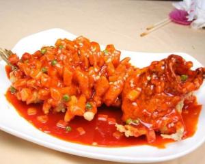 |一尾鱼带着中华文化，游到了百姓锅中