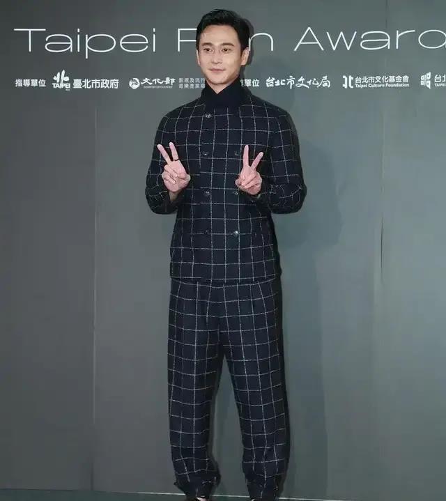 林小雪|林心如变脸认不出,人均又土又俗,台北电影节红毯,把我丑笑了