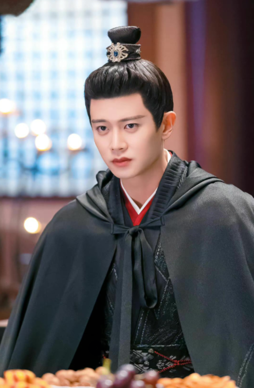 周生辰|任嘉伦《请君》造型梦回周生辰，提名华鼎奖后还要参加《最美表演》？