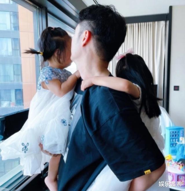 张子萱|论婆婆的重要性,张子萱遇上做了手术的陈赫妈妈,连赚钱都撒不开手脚