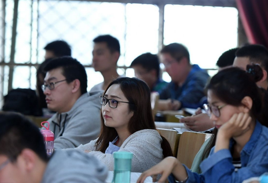 大学|大学“就业率高”的专业排名，护理学意外垫底，榜首你可能猜不到