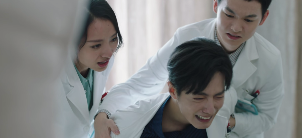 杨紫|肖战杨紫新剧又播不了，撤档通知放出后，评论区令人哭笑不得