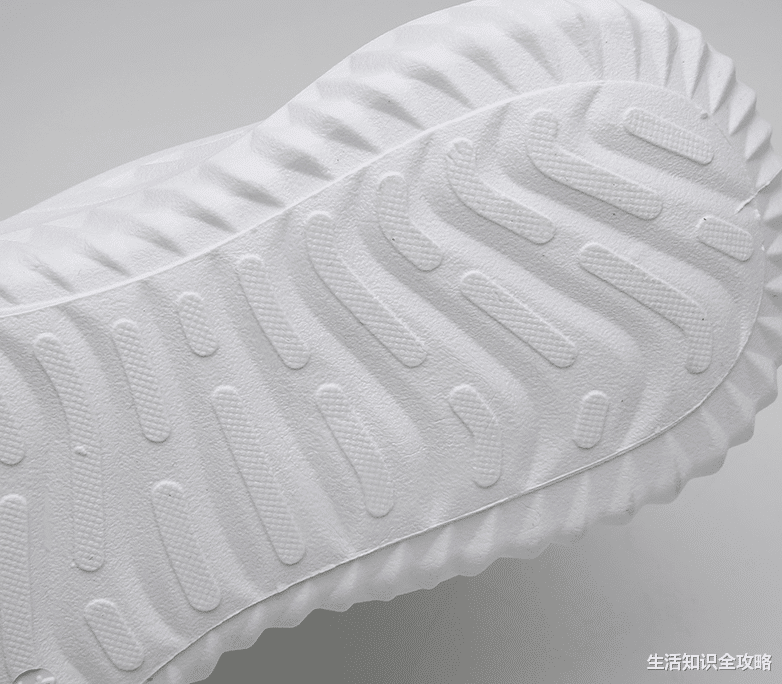 爽肤水|中国“空气鞋”横空出世，耐克手忙脚乱，网友：干的漂亮！