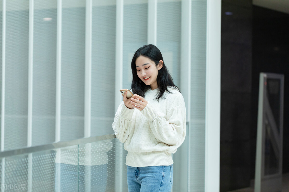 余温先生|社交软件上认识的人为什么难以长久，因为双方都没有走心只走肾。