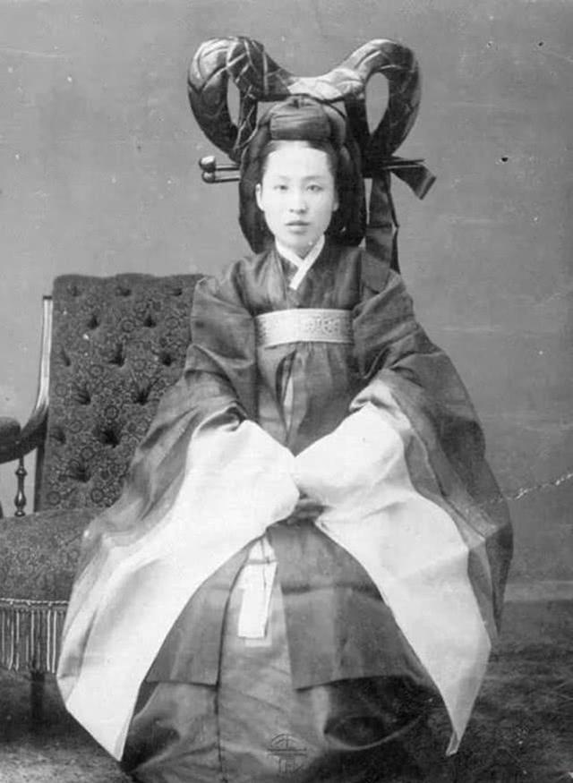 烟雨过客|袁世凯一生有妻妾十人，为何只有不得宠的朝鲜公主为其殉情？