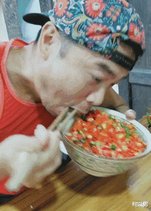 柯以男|爆笑动态图：看妹子别流口水哦？你看到的，是她想让你看到的！