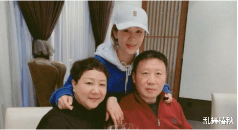 乱舞椿秋 杨紫妈妈太低调，还出演过《天龙八部》中的她，难怪杨紫这么优秀