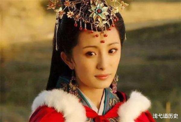 王昭君|王昭君死后，匈奴人如何对待她？莫高窟一处壁画还原了当时的场景