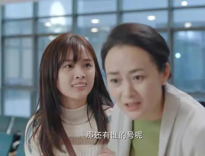 张艺兴|金鸡奖开幕：张子枫刘浩存成表演嘉宾，“星辰大海”名单再惹争议