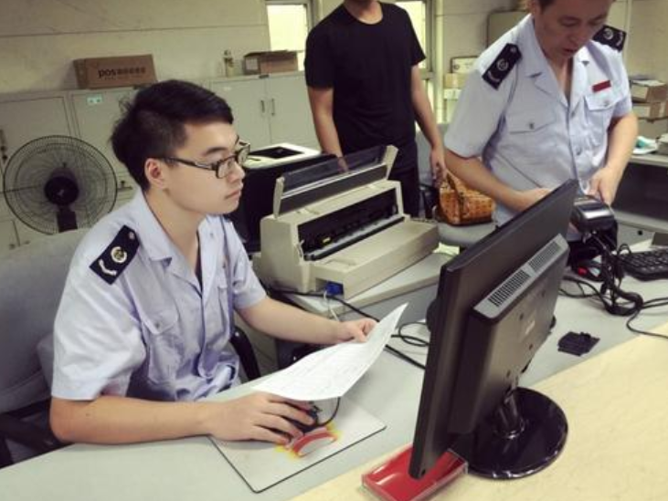 医生|女生理想“男友职业”排名,公务员成垫底职业,榜首让人梦寐以求