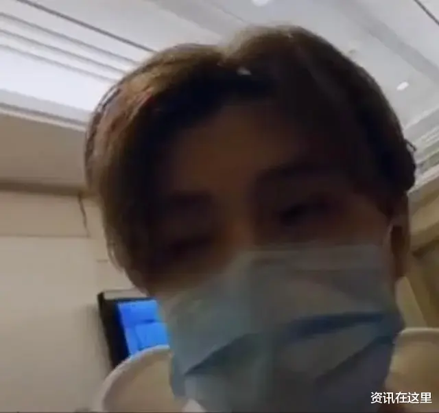 王一博|春晚下班：关晓彤被男友接走，刘德华不在北京，王一博飞奔回家