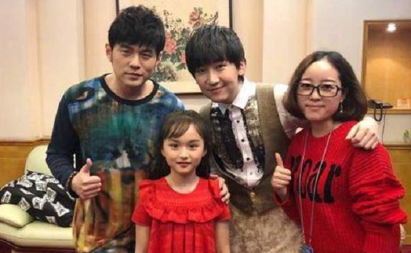 刘楚恬|她2岁出道，5岁年入百万，因太漂亮被禁止整容，现状如何？