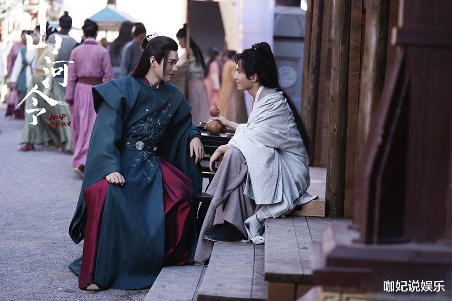 肖战|龚俊热度过期，同样靠双男主走红，只有肖战掌控了流量？