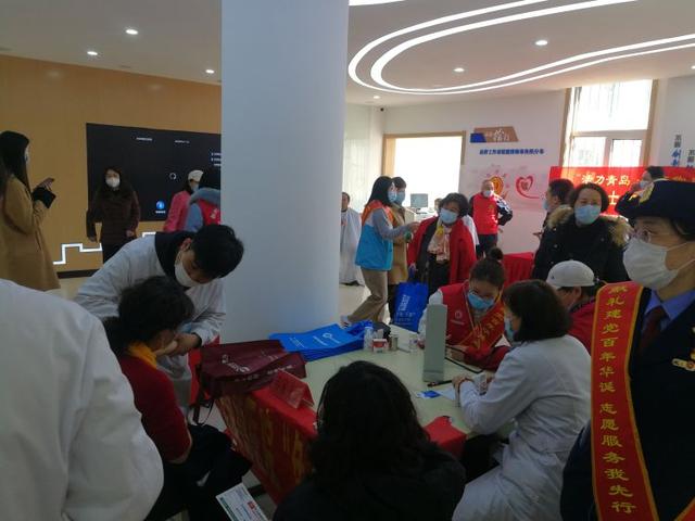 半岛新闻客户端 百场活动来到你身边，打造志愿服务“李沧模式”