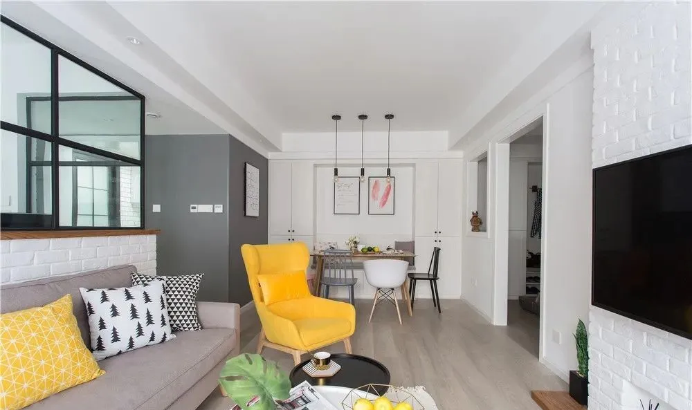 装修设计精选|72㎡舒适北欧风格装修，玻璃隔断让视觉感翻倍！