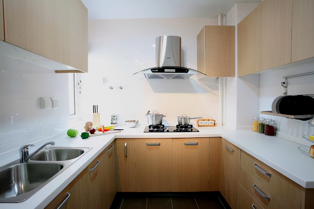 内行人告诫:安装橱柜前,这六个细节要注意,早点知道不吃亏