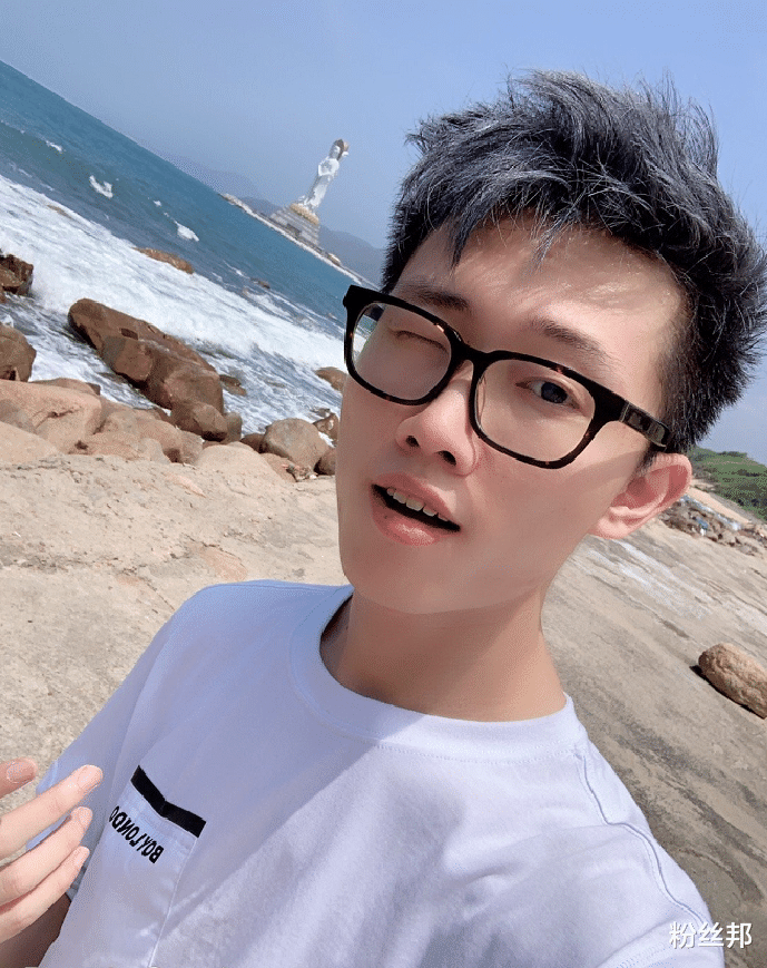 李太白|网红侵权小少焱原创《李太白》，将其标注为原唱，还设置收费下载