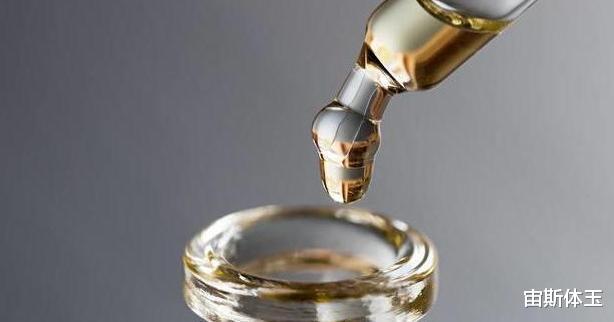 护肤品 精华液真的用对了吗？注意这“三点”效果事半功倍，肌肤白嫩透亮