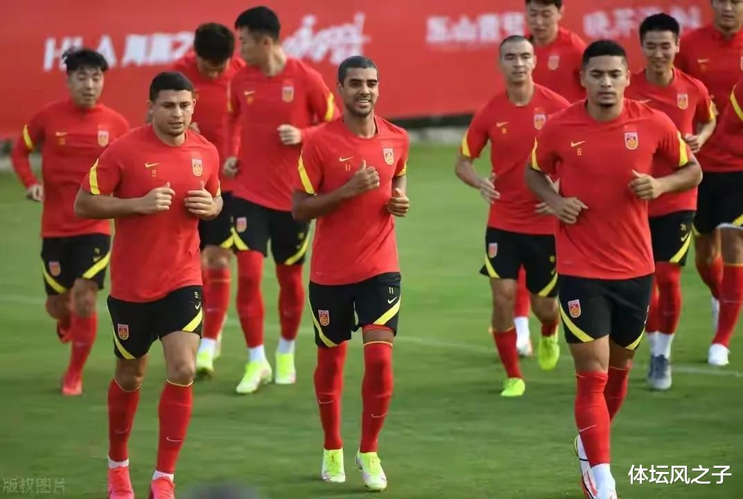 埃爾克森|艾克森回國另有目的，他也將與家人返回巴西，不參加接下來聯(lián)賽