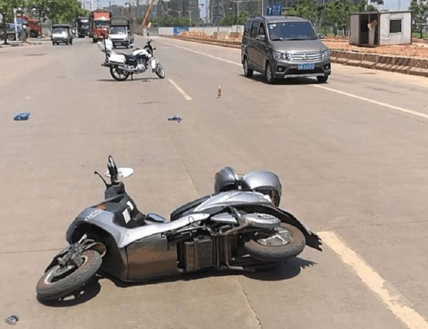 二神解说 电动车上楼充电“立规矩”，已有地方开出首张罚单，别再不听劝了