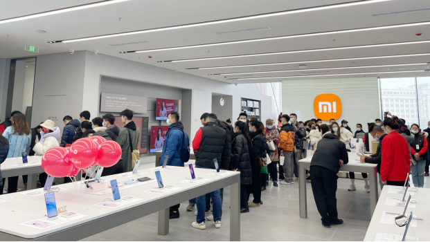 笔记本电脑|冲击线下市场，小米新零售继续扩张，卢伟冰的承诺正在实现