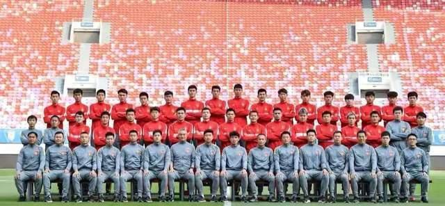 郑智|广州体育局正式官宣，41岁郑智苦苦坚守，终于等来回报，让人泪目