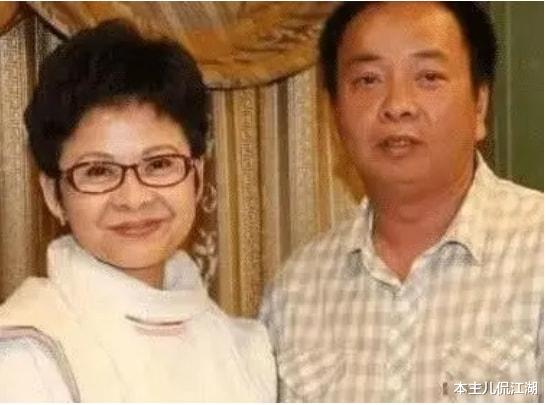 春晚|董文华“毁灭史”，她到底经历了什么？