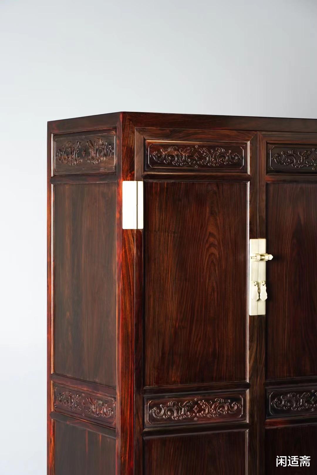 明式家具|古雅端庄，明式家具，螭龙纹方角柜