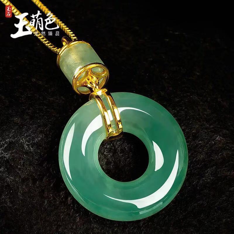 翡翠|小白买翡翠真的真的真的要少走弯路！！更多翡翠知识请关注我哦