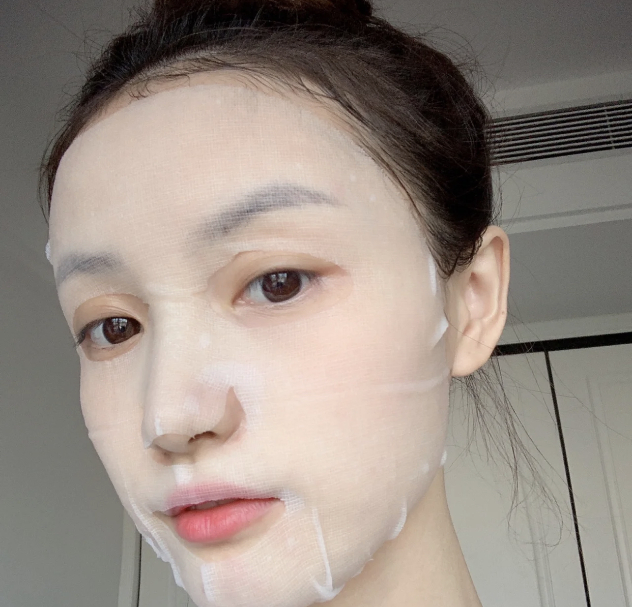 蒂尔施 脸上毛孔粗大有什么方法修复？女生别走弯路，试试这样做！