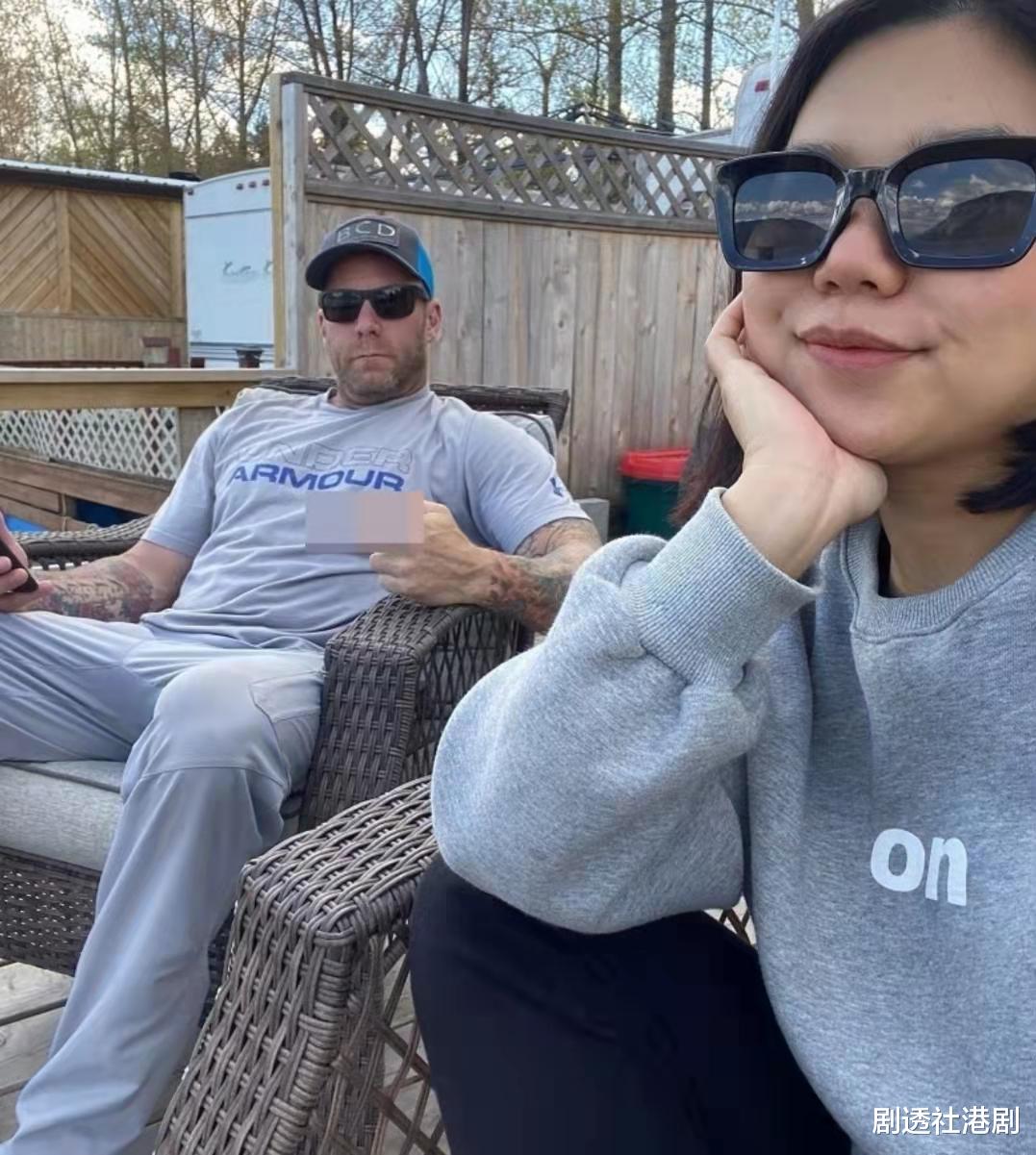 邓小巧|恭喜恭喜！TVB女歌手获外籍男友雪地下跪求婚，今年年中才公开恋情