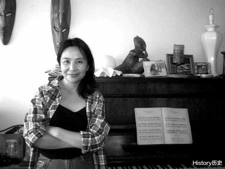 |那个和谢烨“两女共侍一夫”的李英，与顾城不辞而别后，结局如何