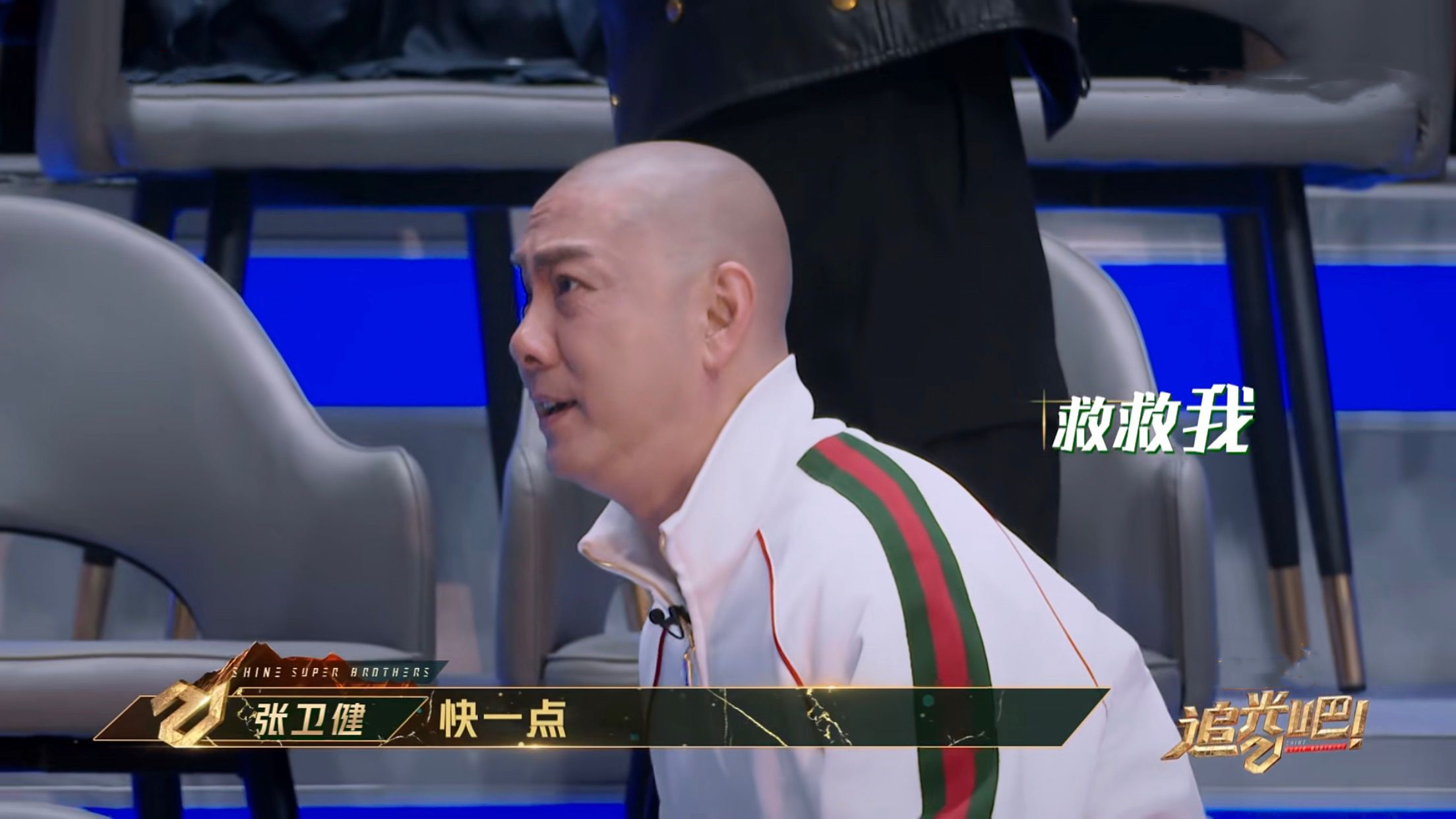 张傲月|曾被王菲邀请助演，也是春晚常客，张傲月才是《追光》的扫地僧