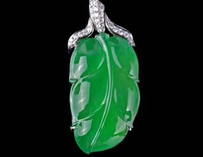 雕刻|边角料翡翠不值得的高价值？你错了，如果雕刻好照样呈现高价值