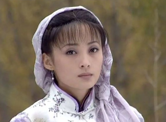 蒋勤勤|“古装第一美女”蒋勤勤，没能大红大紫的背后，竟是惨遭“闺蜜”背叛