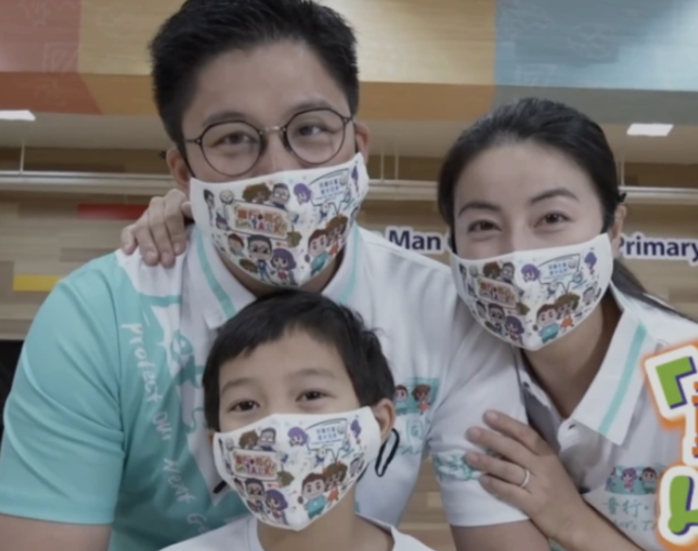 |霍启刚又在线撒狗粮，晒夫妻合照庆祝九周年，高调表白老婆郭晶晶