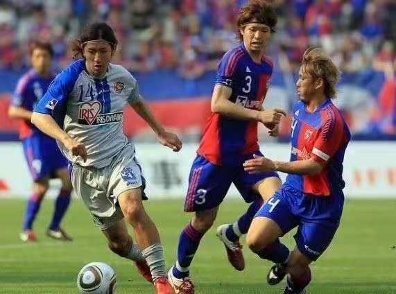 国足|周日足球赛事2场推荐：浦和红钻 VS 湘南海洋  +  北九州 VS 爱媛FC
