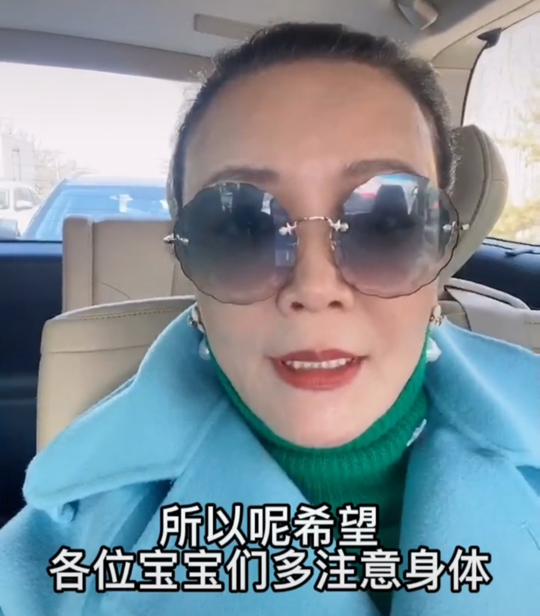 汪小菲|汪小菲母亲自曝自己得肺病，医生说装修工人的肺都比她的好