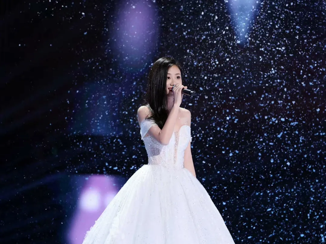 TVB|才貌双全！深大学子夺得“中国好声音”年度总冠军！