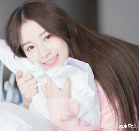 郑晓龙|斗鱼「周二珂」首谈“与直播间土豪奔现、退网”话题！辟谣传闻