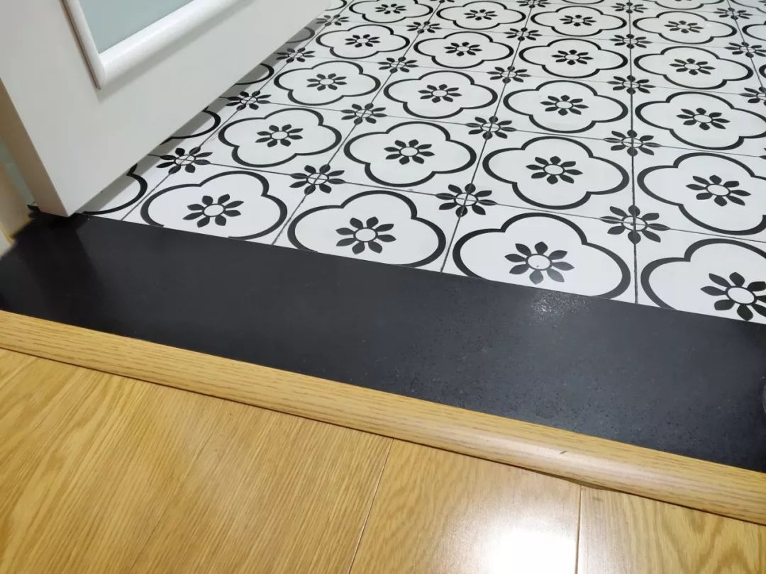 家里装门槛石还是压边条?太多人都选错了,难怪住了几年又得重装