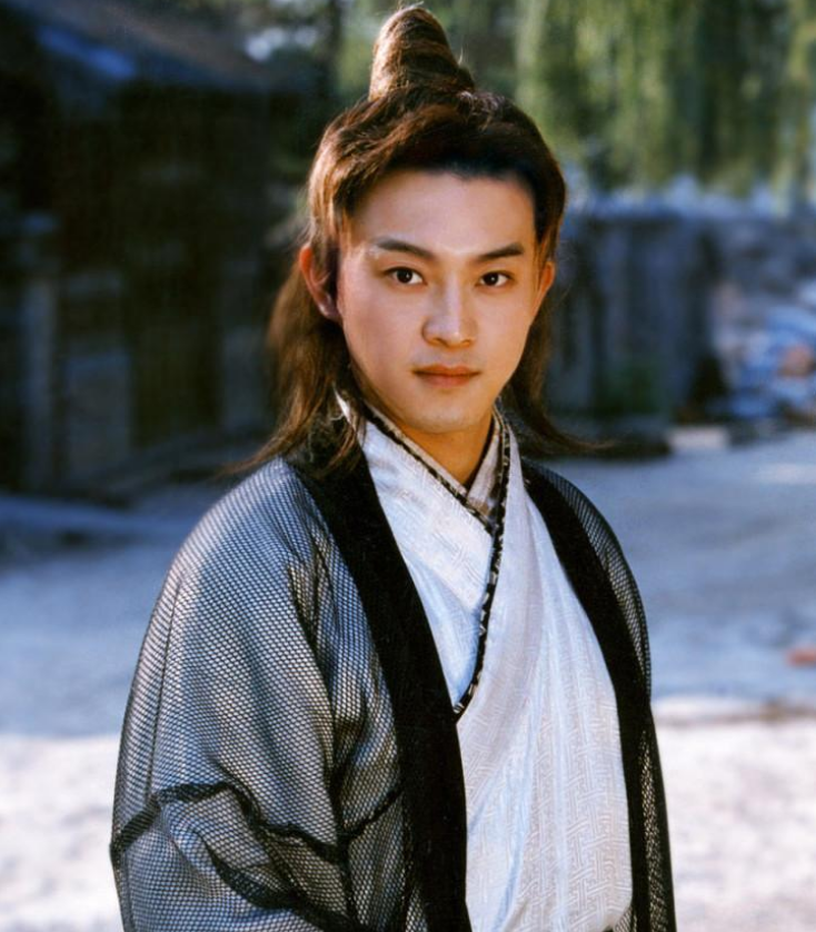 杨洋|军艺五大校草有4个“已膨胀”，全部人都在静观杨洋的横向发展了